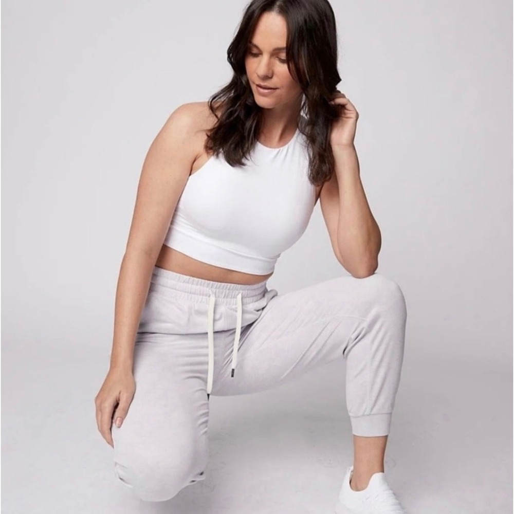 Feat Women's Roam‎ Performance Joggers in Light Lavender Size Small